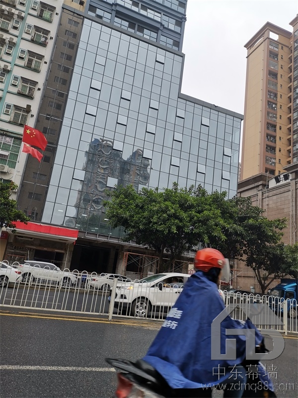 铝板幕墙与铝塑板幕墙有哪些区别？