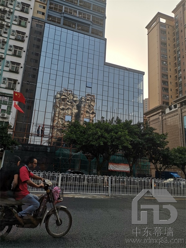 铝板幕墙建筑与传统建筑的区别？